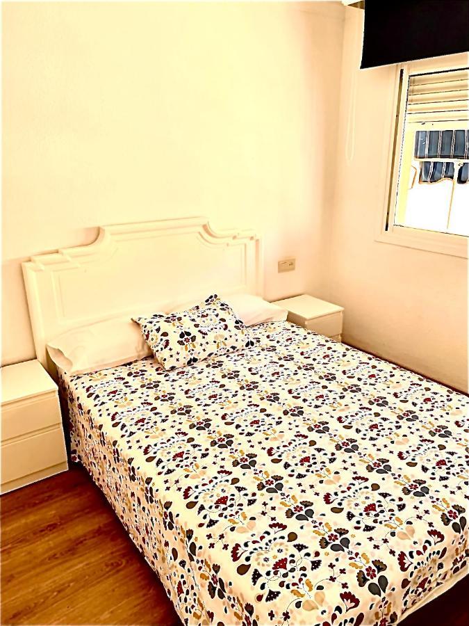 Ana'S Apartment Parking Gratuito Málaga Exteriör bild